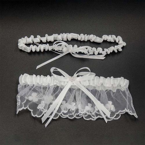 Shamrock Garter Set In White