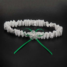 Load image into Gallery viewer, Shamrock Garter Set In Green